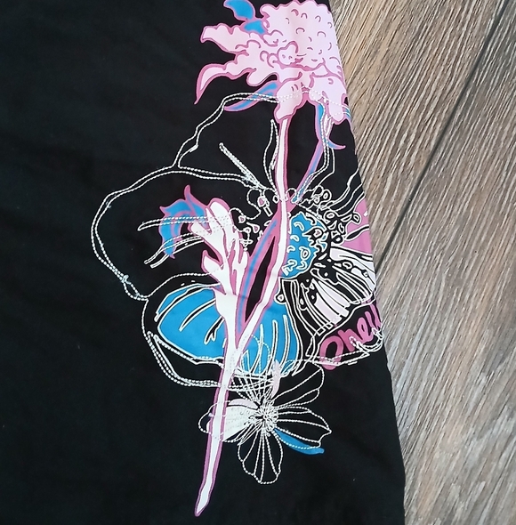 Oneill Board Shorts Black & Pink Floral Women's Size 7 - Picture 2 of 4